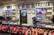 Fachkräftemangel an Fleischtheken spitzt sich zu: Supermärkte reagieren mit neuen Konzepten