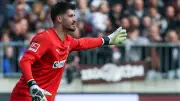 Geheime Klausel bei St. Pauli-Keeper Vasilj: Vertragsdetails enthüllt