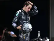 George Russell ehrt japanischen Fan mit persönlichem Helm-Design in Suzuka