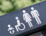 Gericht stoppt illegale Toilettengebühr beim Berliner Oktoberfest