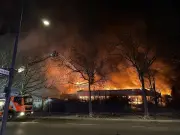 Großbrand in Berlin-Märkisches Viertel: Ehemalige Kita steht in Flammen