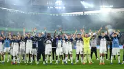 Große Sorge um HSV-Star: Verein holt Spezialisten für medizinische Untersuchung