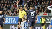Hansa Rostock siegt trotz Roter Karte: Carstens-Ausschluss sorgt für Diskussionen