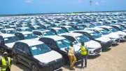 Iran-Krieg sorgt für Autostau: 4000 Luxuskarossen auf kenianischer Insel gestrandet