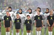 Iranische Fußballerinnen beim Asien Cup: Vom Protest zum Salutieren