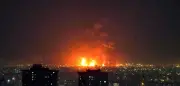 Israel attackiert iranische Ölanlagen: Bundesregierung zieht Personal aus Teheran ab