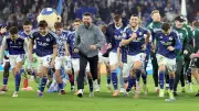 Königsblaue Ekstase: Schalke feiert dramatischen 1:0-Sieg gegen Bielefeld