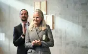 Kronprinz Haakon lobt Mette-Marit trotz Skandalen als „klug und stark“