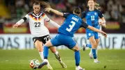Kunstrasen-Alarm bei DFB-Frauen: Stolpergefahr im WM-Qualifikationsspiel gegen Norwegen