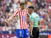 Kurioser Platzverweis in La Liga: Atlético-Stürmer Sörloth an empfindlicher Stelle getroffen