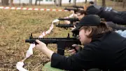 Lettlands Schüler lernen Schießen: Verteidigung als Pflichtfach gegen Russland-Angst
