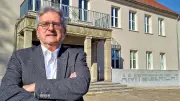 Magdeburger Pressesprecher Christian Löffler unterstützt sechs Monate als Strafrichter in Aschersleben