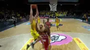 Malte Delows spektakulärer Dunk führt Alba Berlin zum Sieg gegen Würzburg