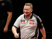 Martin Schindler zieht abgezockt ins Achtelfinale der Belgian Darts Open ein