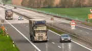 Massive Geschwindigkeitskontrollen auf A20: 310 Raser erwischt - 34 Fahrverbote drohen