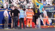 Medizinischer Notfall bei Regionalliga-Spiel: Fan nach Fahnenstangen-Unfall versorgt