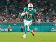 NFL-Blockbuster: Denver Broncos holen Top-Receiver Jaylen Waddle von den Miami Dolphins