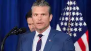 Operation „Epische Wut!“: US-Kriegsminister Hegseth informiert über Angriff auf Iran
