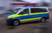 Steinwurf auf besetztes Polizeiauto bei Wahlkampfveranstaltung in Ueckermünde