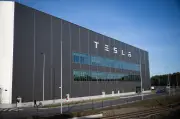Studie: Kein breiter Boykott von US-Marken in Deutschland – Ausnahme Tesla