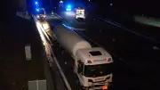 Tanklasterunfall auf A52 bei Essen: Kerosin ausgelaufen, Autobahn stundenlang gesperrt