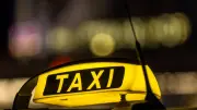 Taxibranche in Rostock warnt: Hohe Spritpreise gefährden Krankenfahrten und Existenz