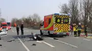 Tödlicher Motorradunfall auf B 241: Zwei Menschen sterben nach Vorfahrtsmissachtung