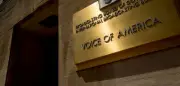 US-Richter stoppt Trumps Sparprogramm bei Voice of America – Pressefreiheit in Gefahr