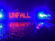 Verkehrsunfall auf B 180 in Naumburg: Drei Personen nach Kollision verletzt