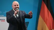 Vetternwirtschaft-Vorwürfe gegen AfD-Spitzenkandidaten Frohnmaier vor Baden-Württemberg-Wahl