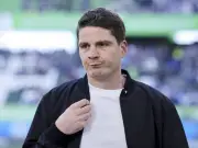 VfL Wolfsburg: Sportdirektor Schwegler reagiert auf interne Kritik und vermeidet Trainer-Bekenntnis