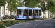 Vollsperrung der Arnulfstraße: Polizei durchsucht Tram nach Vorfall mit Messer