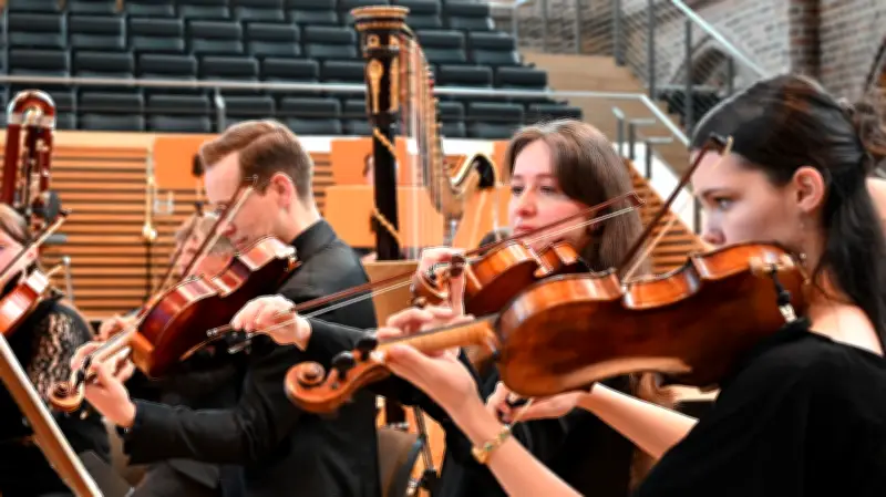 Klassik neu erleben: Junge Solisten begeistern in Neubrandenburg
