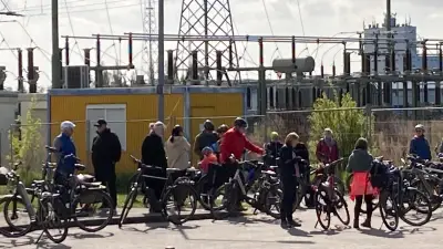 150 Radler protestieren für sicheren Radweg an der B 103 in Güstrow