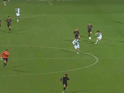 19 Jahre später: Diegos legendäres 60-Meter-Tor für Werder Bremen lässt Gegner noch immer verzweifeln