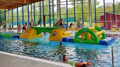 25 Jahre Woliday: Wasserparcours, Bodypainting und Limbo zur Party