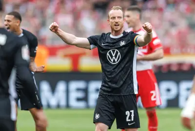 Arnolds emotionale Momente nach 400. Bundesliga-Spiel: Tränen, Sieg und Liebeserklärung