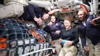 Artemis 2-Mission: Astronauten verlassen Erdumlaufbahn auf dem Weg zum Mond