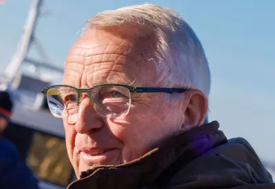 Backhaus lobt Helfer bei Buckelwal-Rettung vor Poel