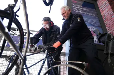 Bahn startet Schrottrad-Entfernung an Berliner Bahnhöfen