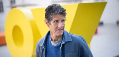 Beastie Boys' Mike D kritisiert US-Politik und kuratiert Kunstausstellung über Kollaboration