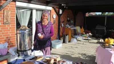 Borrentiner Kunsthandwerkermarkt: Handgemacht von Keramik bis Kuchen