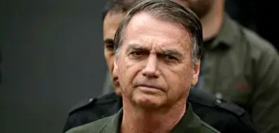 Brasiliens Kongress kürzt Bolsonaros Haftstrafe auf zwei Jahre