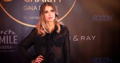 Cathy Hummels übernimmt Patenschaft für gerettetes Pferd Kathi auf Gut Aiderbichl