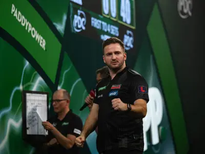 Darts: Arno Merk dominiert Niko Springer im deutschen Duell bei Players Championship 10