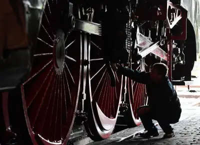 DB Museum Halle startet Saison mit historischen Zügen und Sonderprogramm