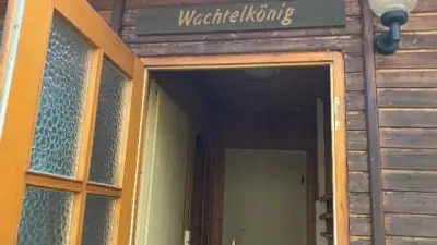 Einfache Auszeit im Wald: DDR-Ferienlager-Gefühl in Teerofenbrücke