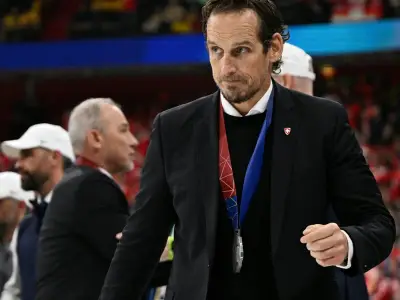 Eishockey-Nationaltrainer Fischer gesteht gefälschtes Corona-Zertifikat für Olympia 2022