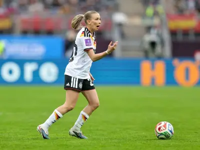 Elisa Senß hält Zukunft bei Eintracht Frankfurt offen – Wechselgerüchte zu Bayern München