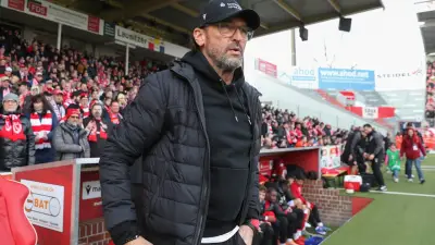 Energie Cottbus: Vertragsstreit und Kabinenunruhe gefährden Aufstiegsträume